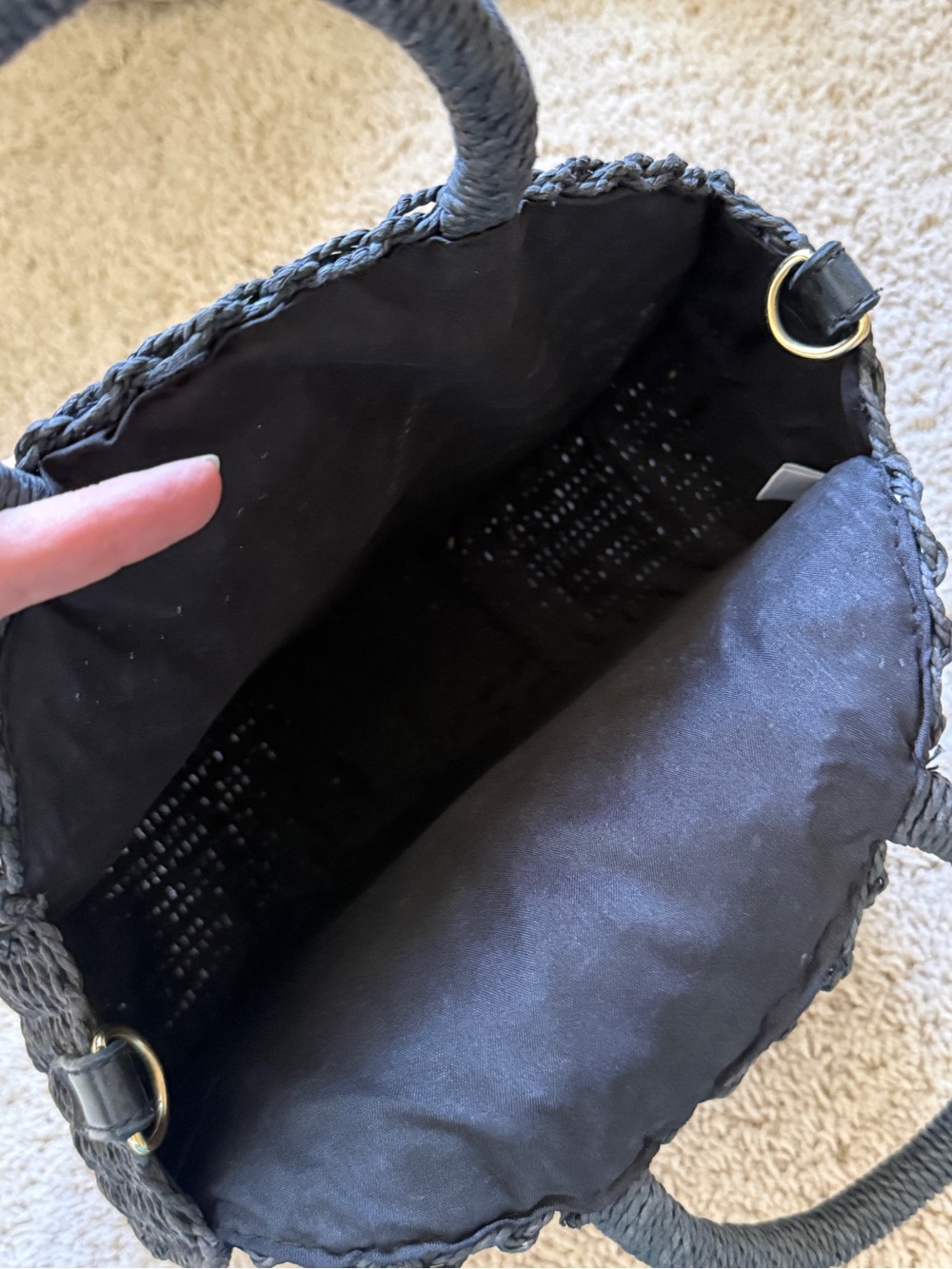 Round Black Woven Tote Bag - Picture 5 of 6